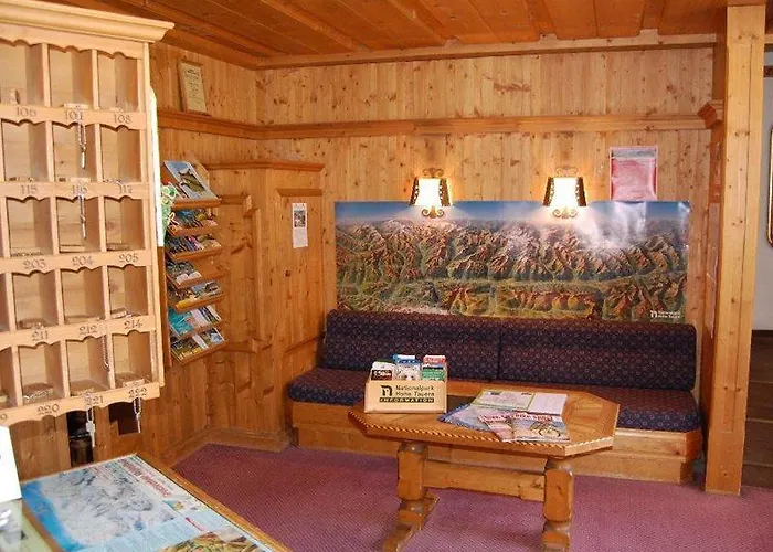 Hotel Post 4*